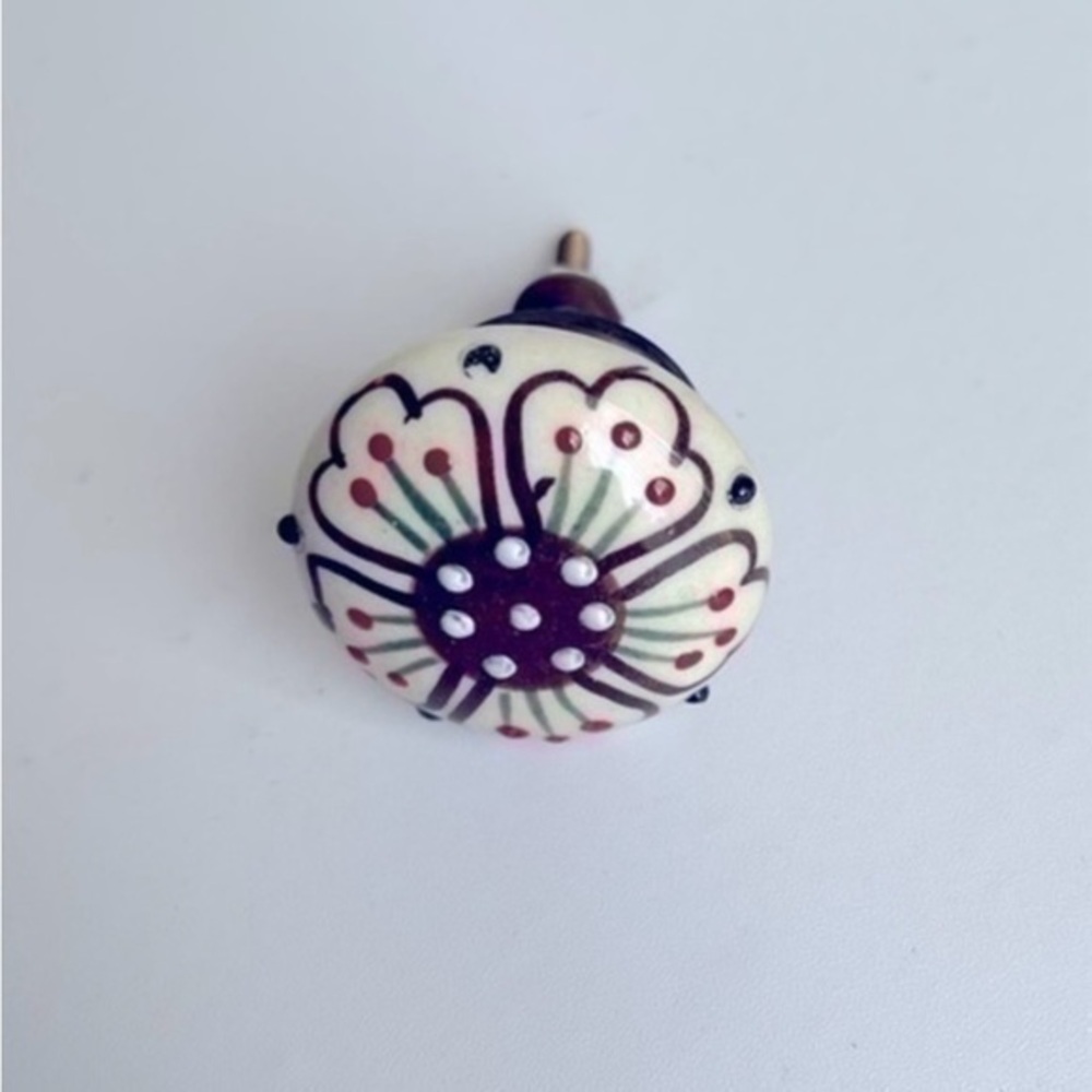 Discontinued Anthropologie knob ceramic brown and cream